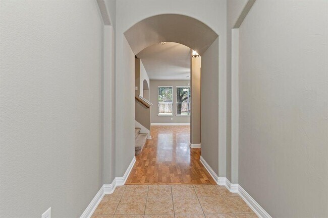 Foto del edificio - 2020 Petrified Forest Dr