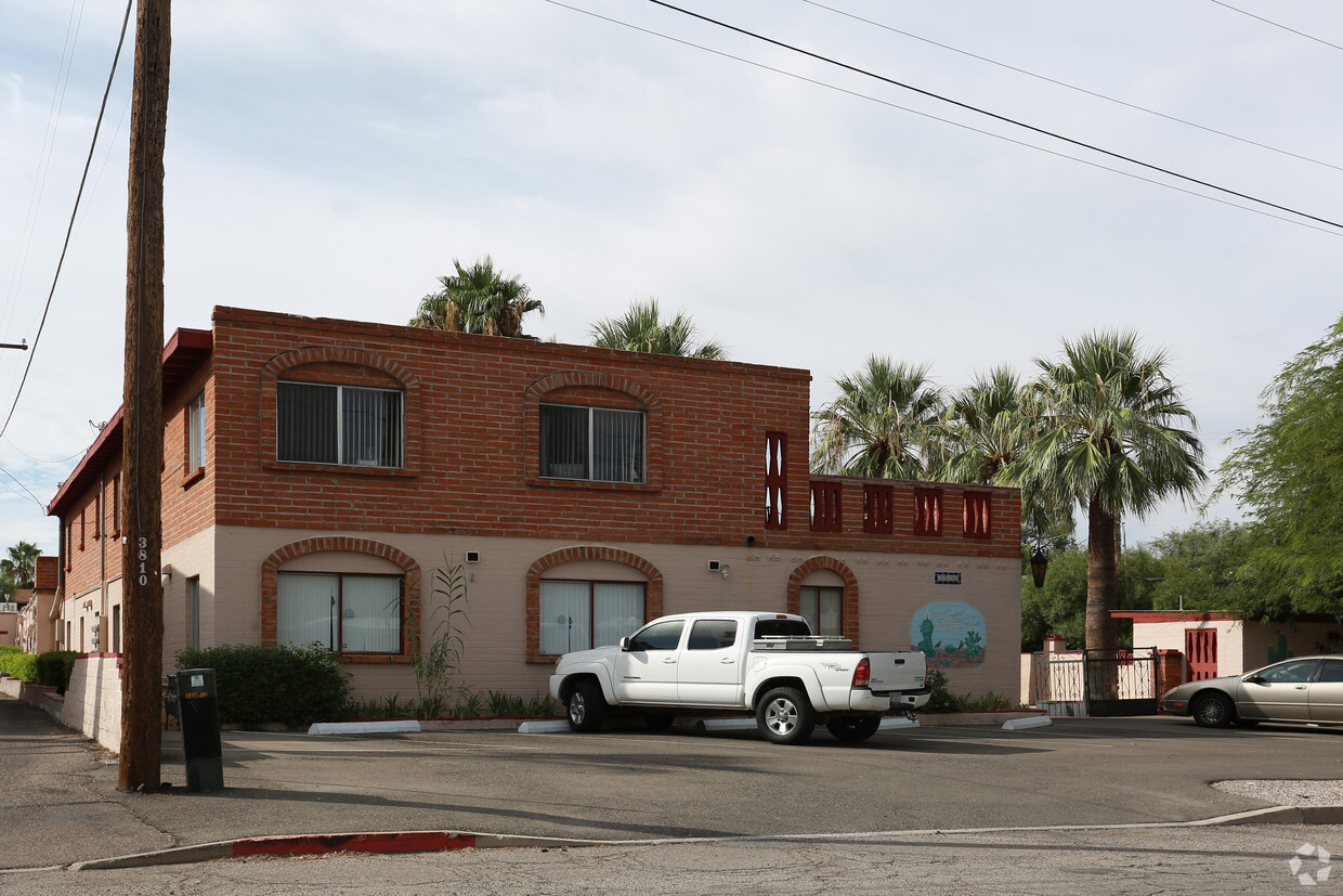 Primary Photo - El Ranchito Sereno Apartments