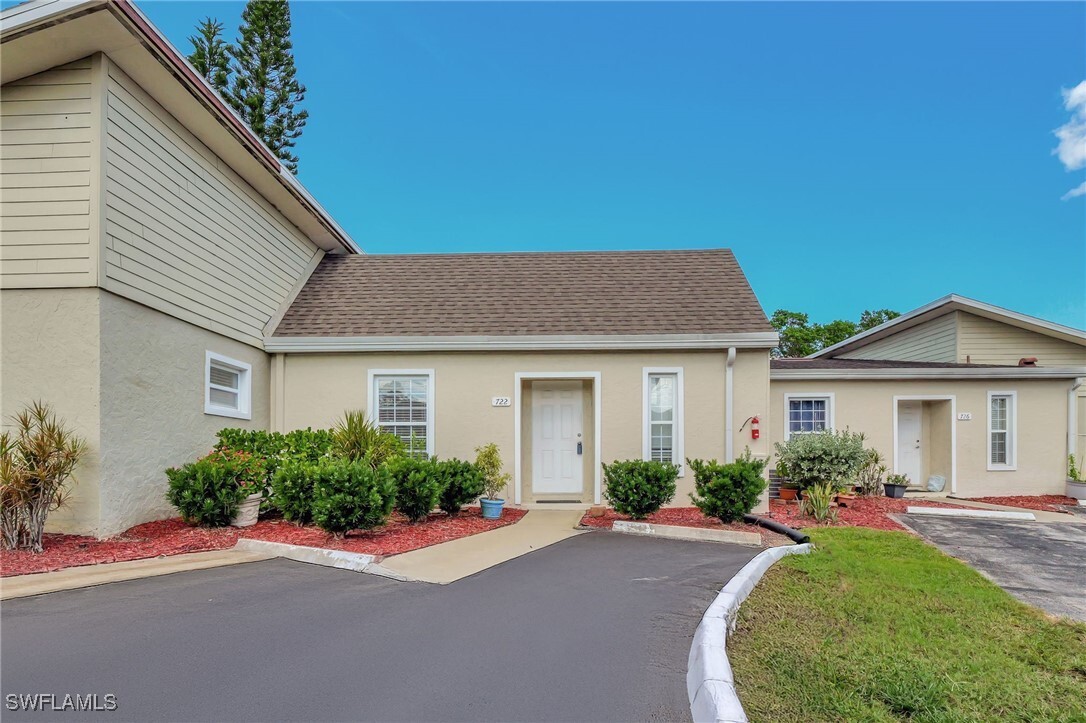 Foto principal - 722 111th Ave N