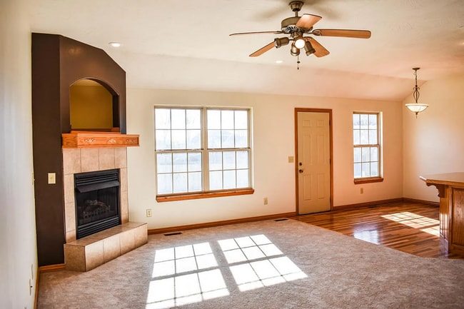 Building Photo - 505 Falcon Heights
