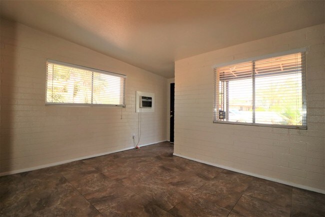 Foto del edificio - 903 s kenwood circle # 1, tempe az