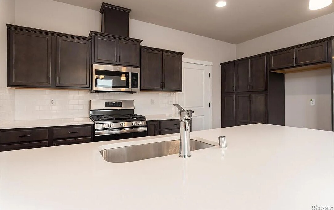Foto principal - 124 N Trail Rd