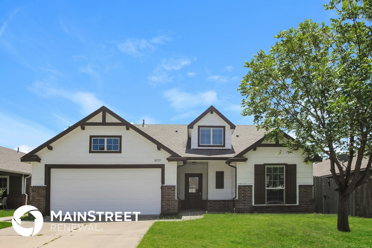 Primary Photo - 10725 N 152nd E Ave.