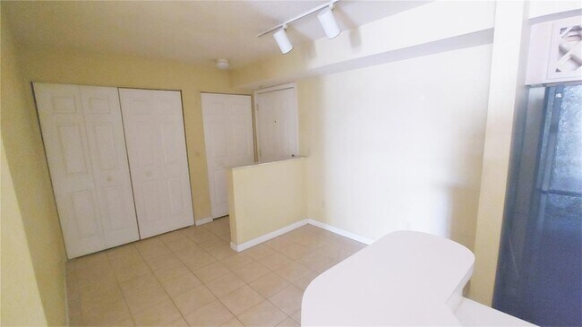 Foto del edificio - 822 Camargo Way