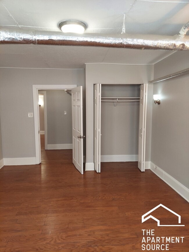 Photo - 2200 N Avers Ave Apartment