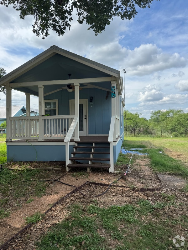 Building Photo - 537 Bunte Rd