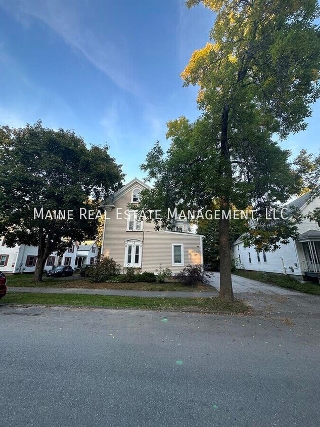 Primary Photo - 17 Elm St
