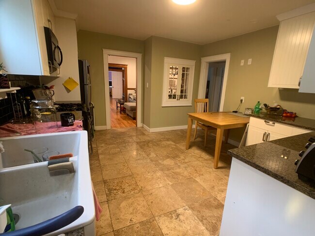 Foto del edificio - 120 Nonantum St