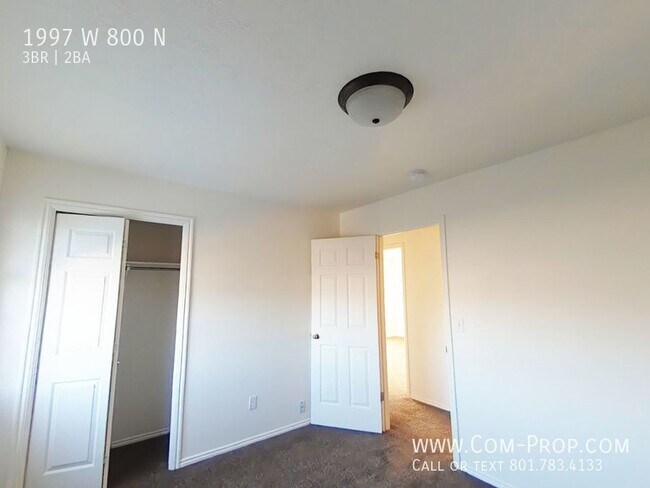 Building Photo - 3 Bed 1.5 Bath Townhome For Rent in PG!