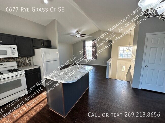Foto del edificio - 6677 Rye Grass Ct SE