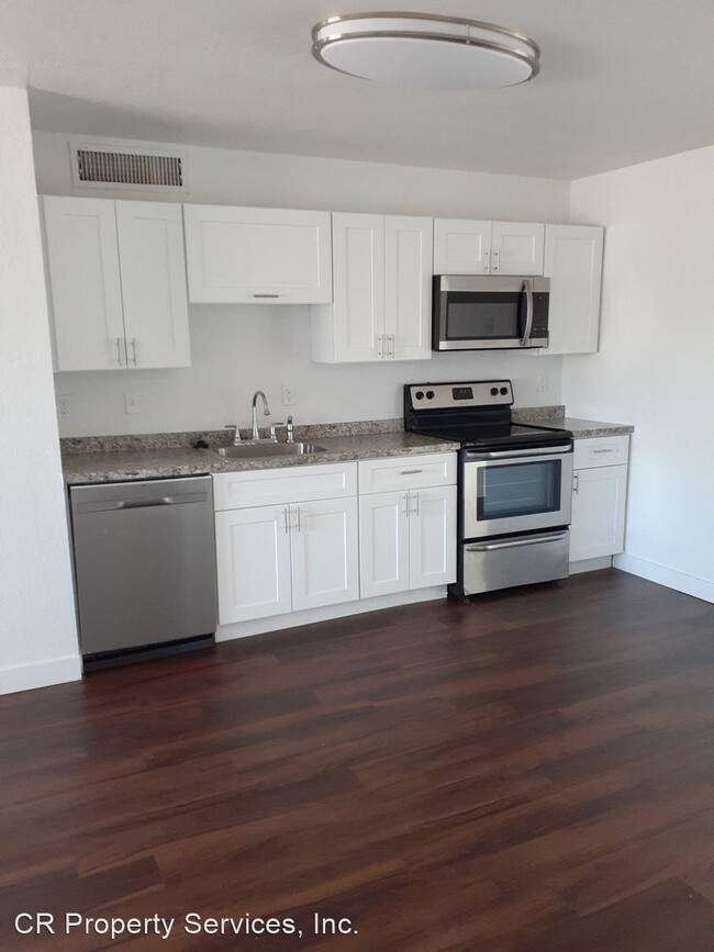 Building Photo - 4 br, 2 bath House - 5408 S 44th Place