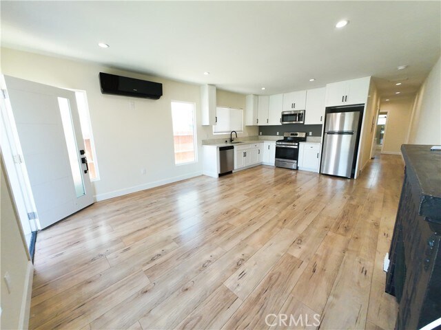 Foto del edificio - 614 W 84th St