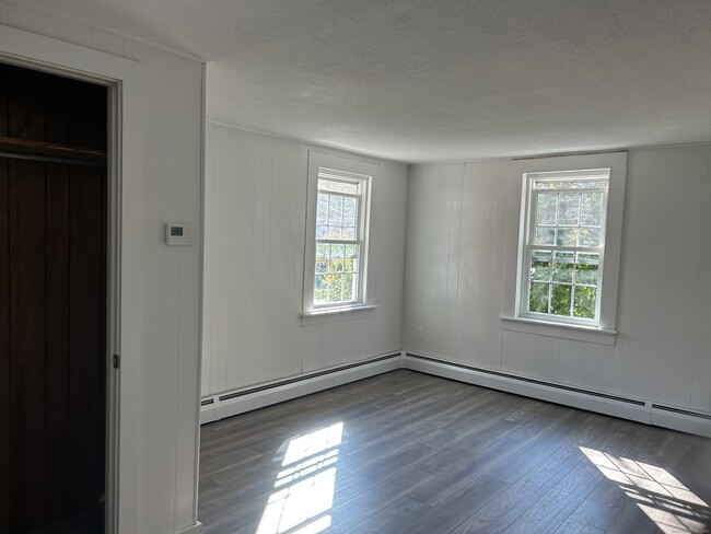 Building Photo - 119 Pleasant St