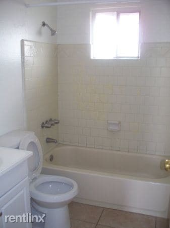 Building Photo - 10827 N 18th Ave