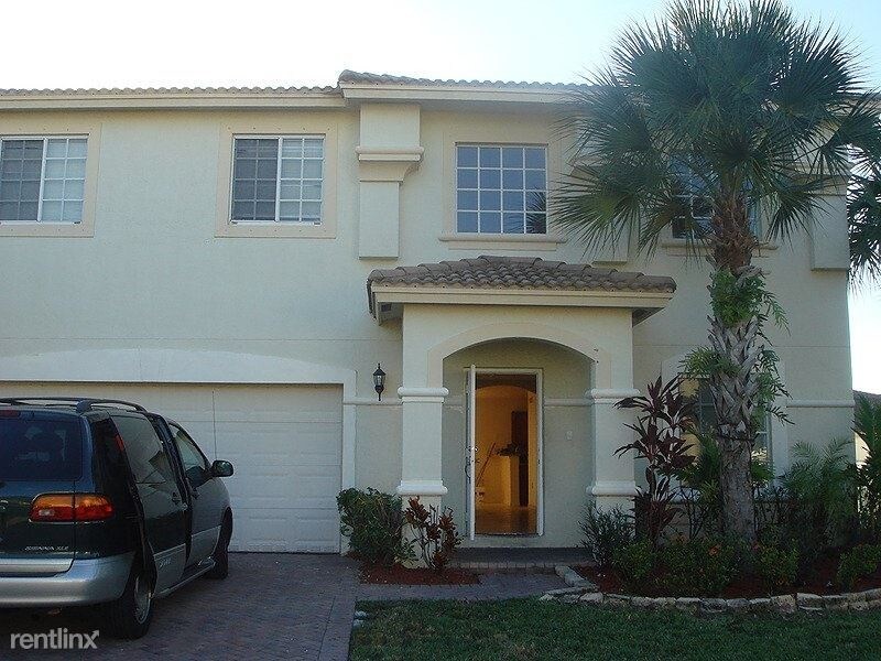Foto principal - 4534 SW 127th Terrace