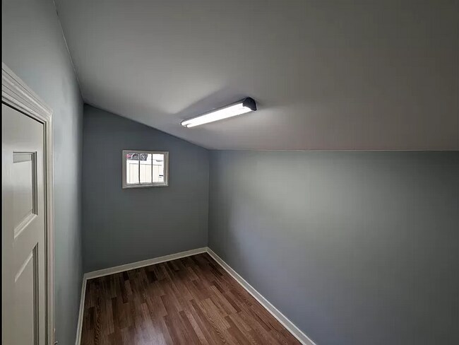 Building Photo - 322 Tremont St