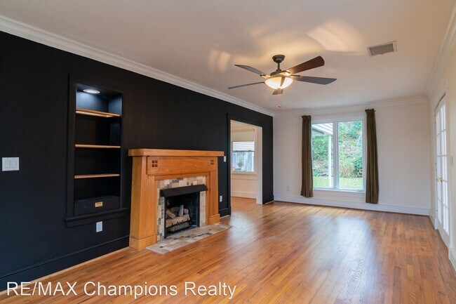 Building Photo - 3 br, 1.5 bath House - 1708 Richard Street