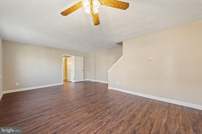 Foto del edificio - 4906 Winthrop St