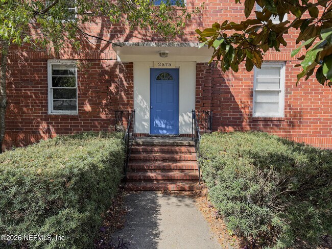 Foto del edificio - 2575 Myra St