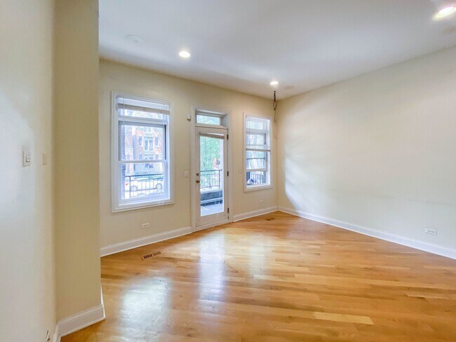 Photo - 3247 N Seminary Ave Apartment
