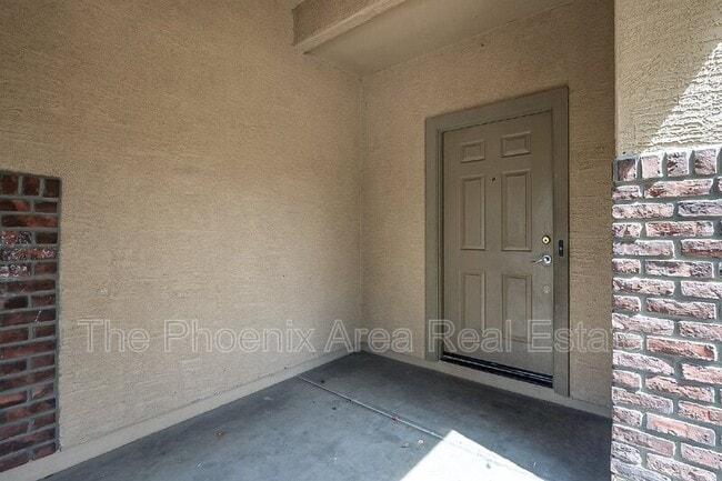 Building Photo - 43476 Caven Dr