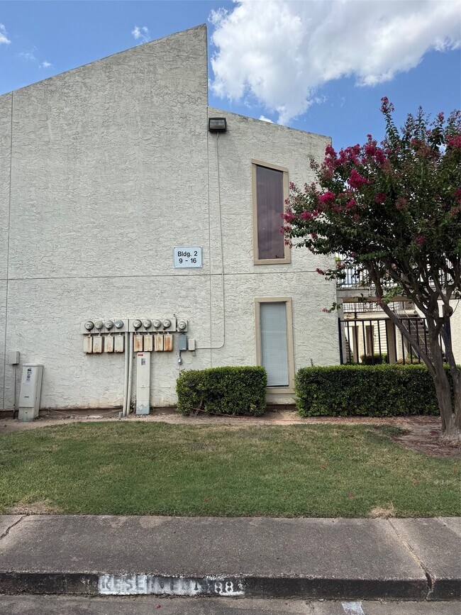 Foto del edificio - 10075 Westpark Dr
