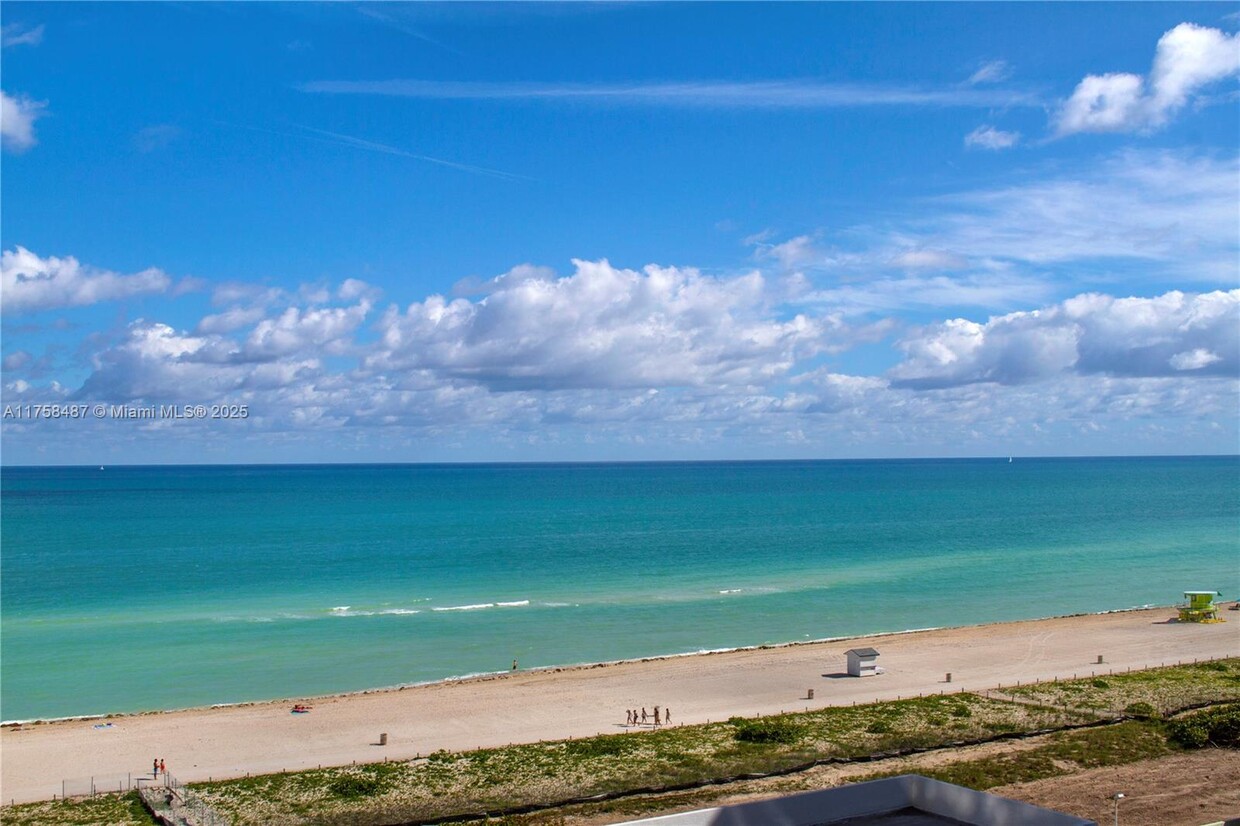 Foto principal - 5875 Collins Ave
