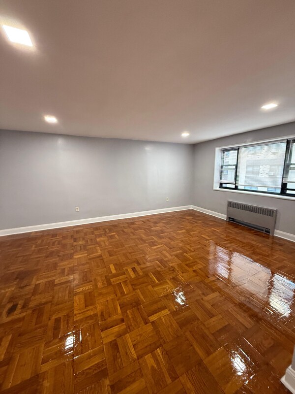 Foto del edificio - 56 S Munn Ave