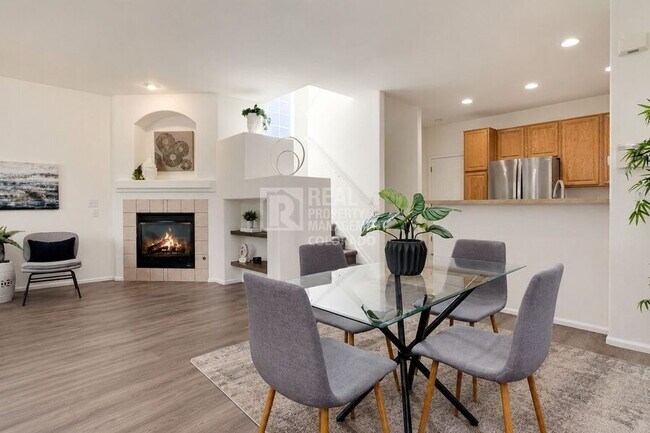 Building Photo - 8415 Stonybridge Cir