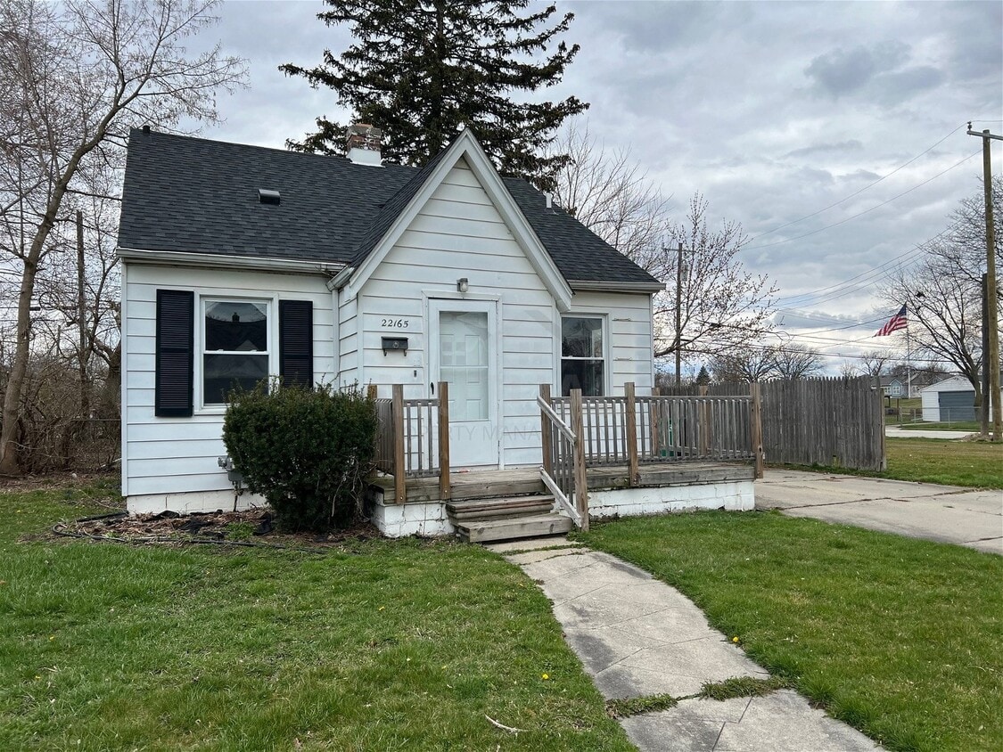 22165 Hayes Ave, Eastpointe, MI 48021 House Rental in Eastpointe, MI