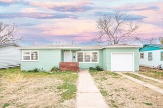 Building Photo - 6106 Avenue R