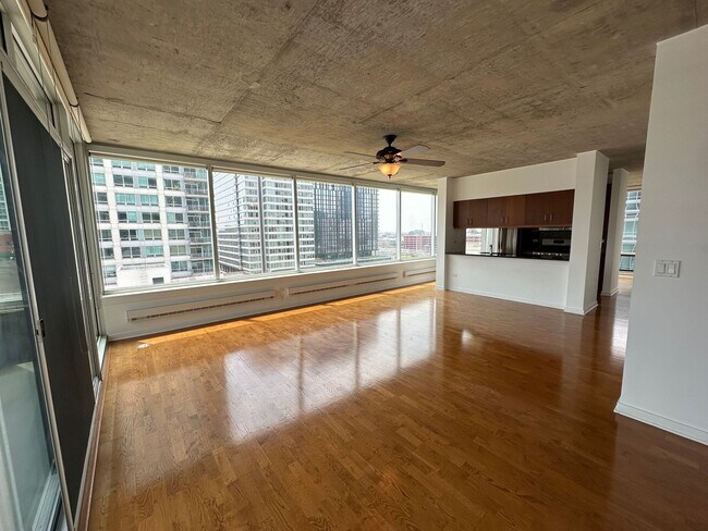 Foto del edificio - 611 S Wells St