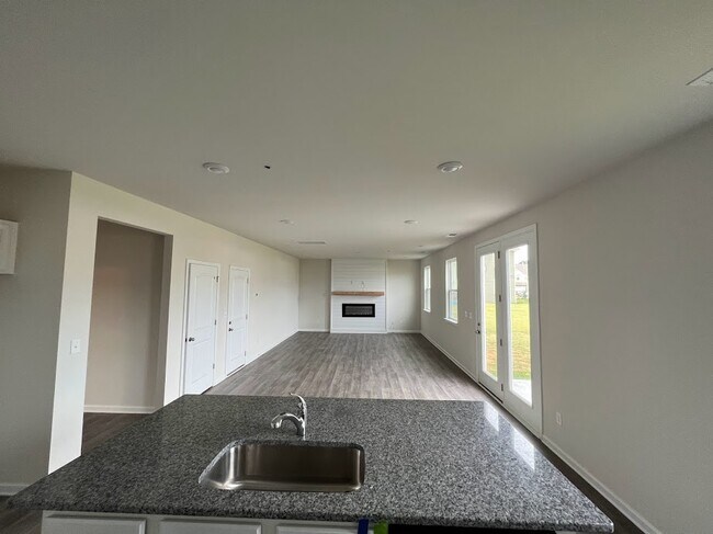 Building Photo - 5005 Markfield Ln