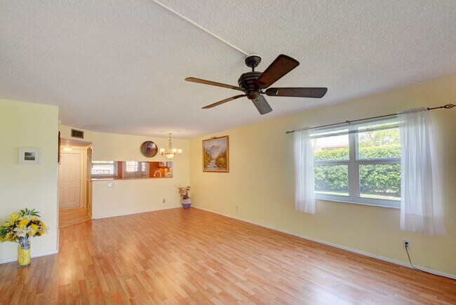 Building Photo - 2809 Florida Blvd