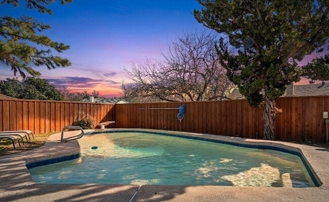 Photo - 2212 Parkhaven Dr House