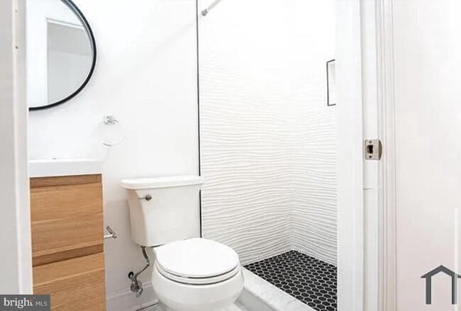 Foto del edificio - 653 N Preston St