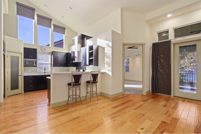 Foto del edificio - 8551 Heather Cross Way