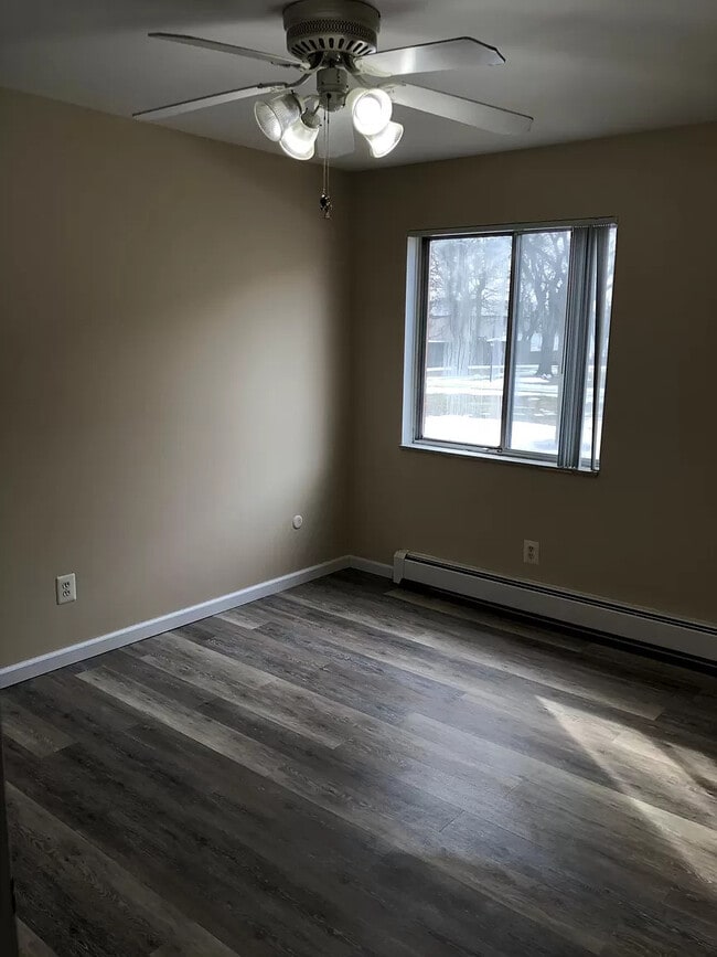 Bedroom2 - 1830 Axtell Dr