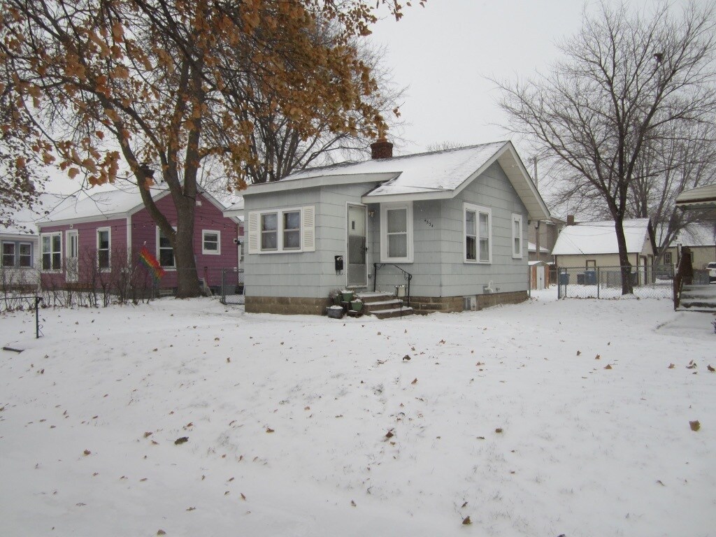 Foto principal - 4534 Logan Ave N
