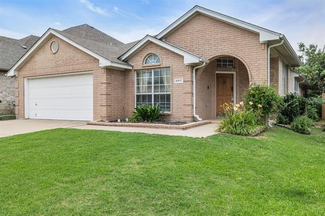 Foto del edificio - 4917 Woodmeadow Dr