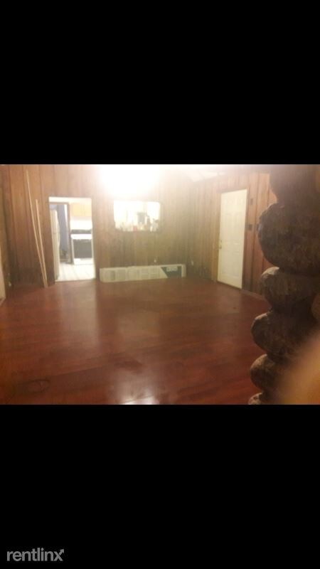 Building Photo - 3 br, 1 bath House - 4900 Parkview