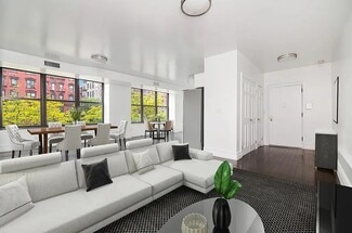 Building Photo - 64 Delancey St