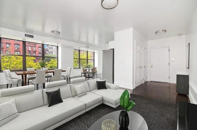 Building Photo - 64 Delancey St
