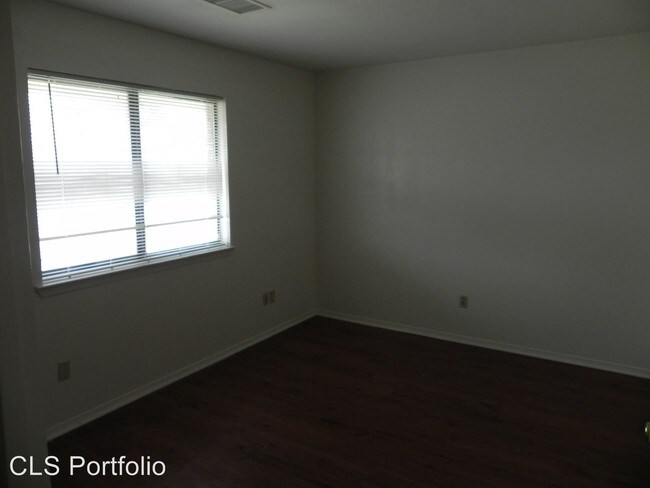 Building Photo - 2 br, 1 bath Apartment - 407 Humble