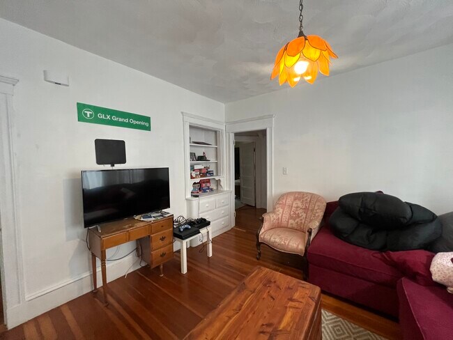 Foto del edificio - 102 W Adams St
