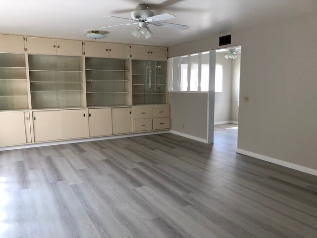 Building Photo - 6548 Dartmoor Way
