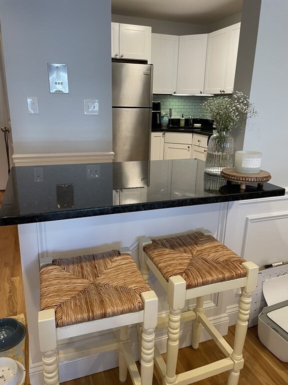 Building Photo - 48 Coffey St