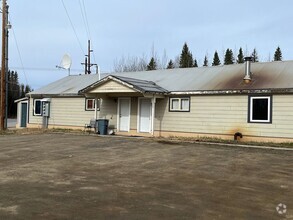 Building Photo - 3320 Hurst Rd