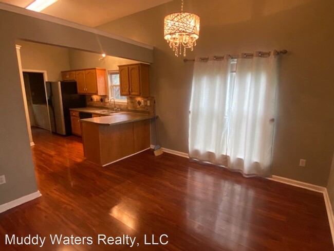Building Photo - 2 br, 2 bath House - 5525 W E Ross Parkway