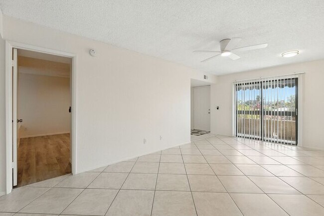 Building Photo - 1201 S McClintock Dr